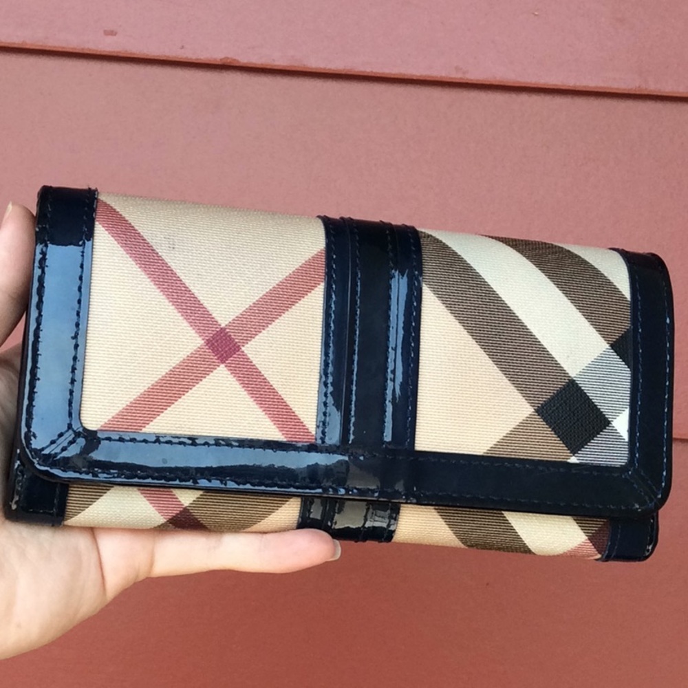 Authentic Burberry Long Wallet Navy